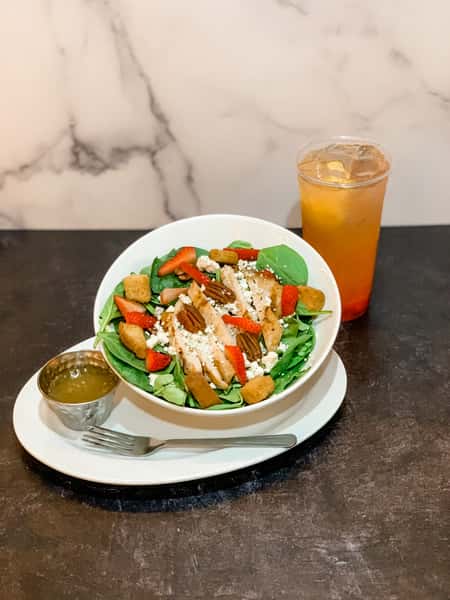 Spinach Strawberry Salad with Chicken