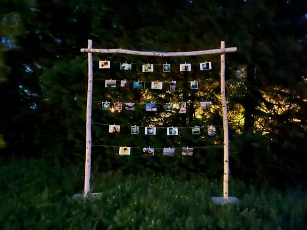 photo display night