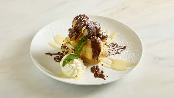Profiteroles