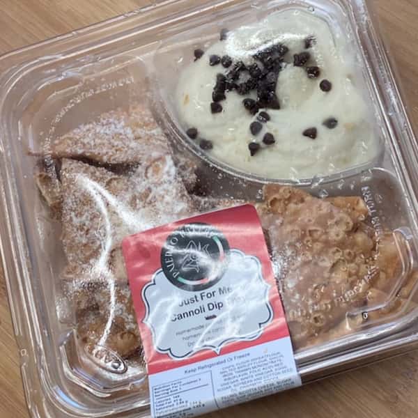 World’s Best Cannoli Dip Tray