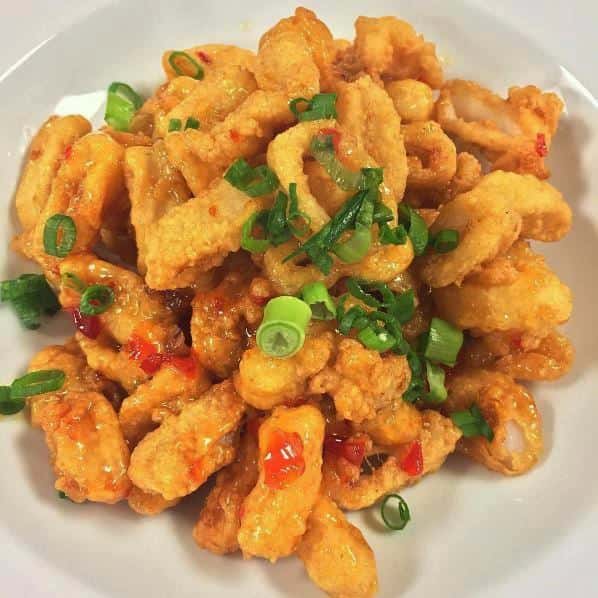 Crispy calamari with scallions