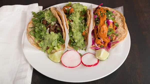 TACO TRIO + FREE SODA