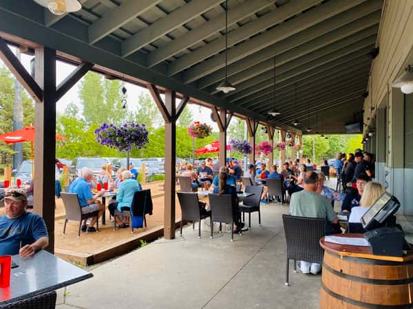 Outdoor Patio Dining with Live Music