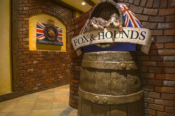 inside of fox & hound