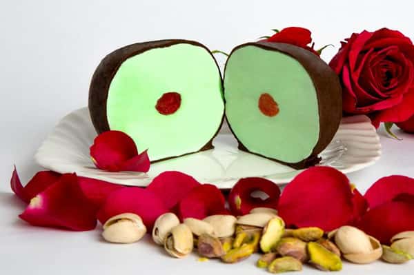 Pistachio Tartufo