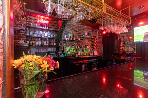 818 Speakeasy Lounge interior