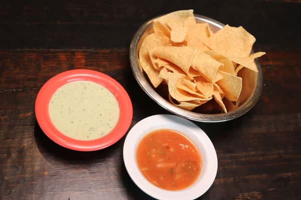Chips & Salsa