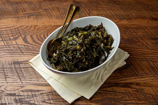 Slow-Cooked Collard Greens with Bacon 