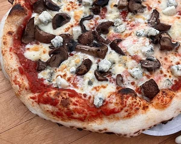 Travelin' Pizza