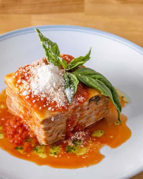 Our pasta is something special. 🍕 Layers of rich Bolognese, handmade pasta, and everything made from scratch in our kitchen. The Lasagna Bolognese is exactly what a fall night calls for. Stop in or order online.