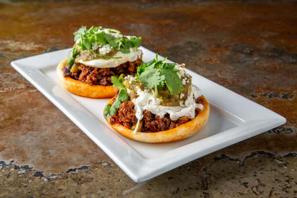 Huevos Benedictos
