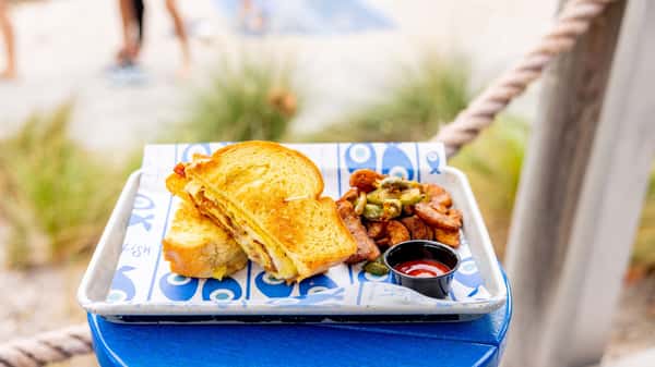 Lucky's Handy Breakfast