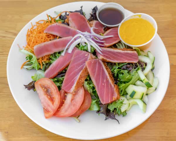 Seared Tuna Salad*