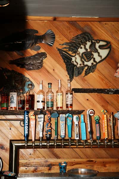 bar