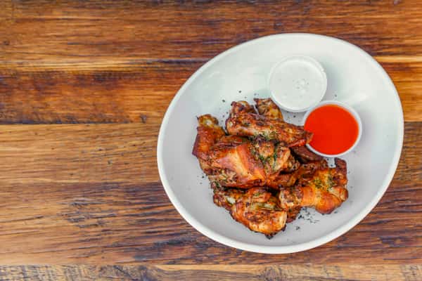 Lodge Wings