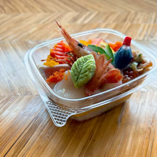 Mille-Feuille Deluxe Seafood Bowl