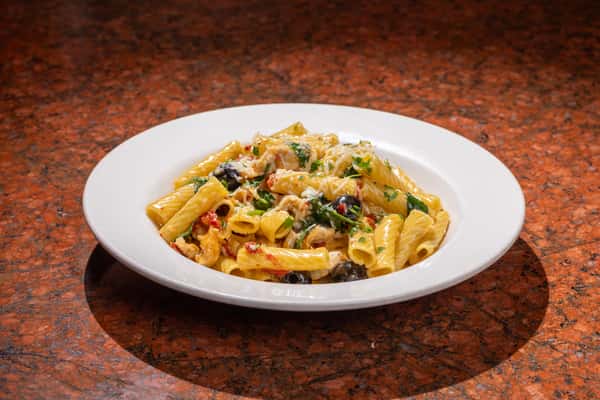 Chicken Rigatoni with Artichokes