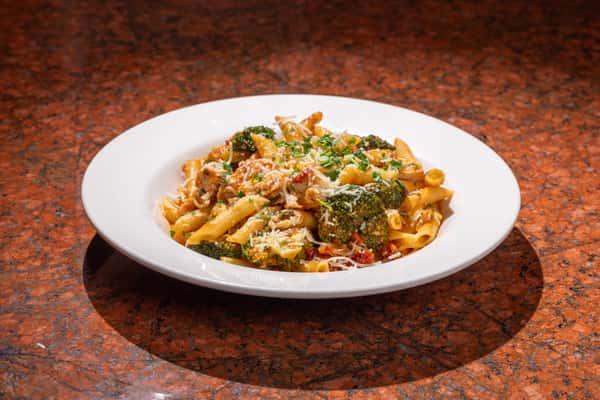 Penne with Chicken and Broccoli