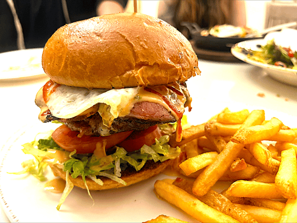 Breakfast Burger*