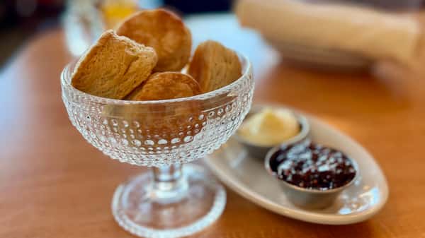Biscuit Basket