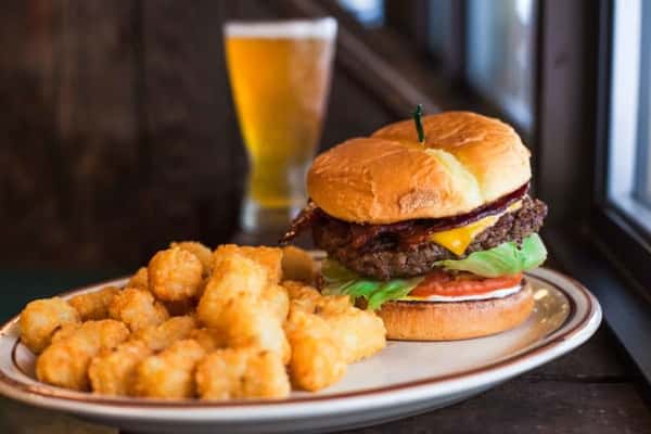 Bacon Cheddar Burger*