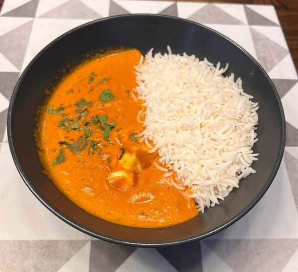 Makhni Paneer Curry Bowl (contains nuts)