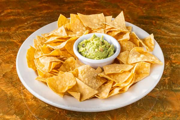 Freshly Fried Chips & Guacamole