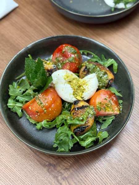 Peach & Burrata