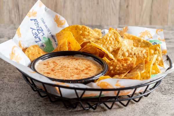 MD Queso Chips + Dip
