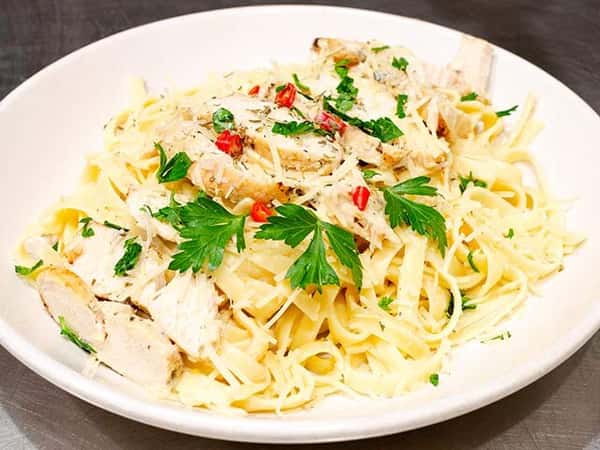 Fettuccine Alfredo