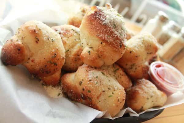 Garlic knots