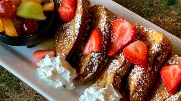 French Toast & Strawberries