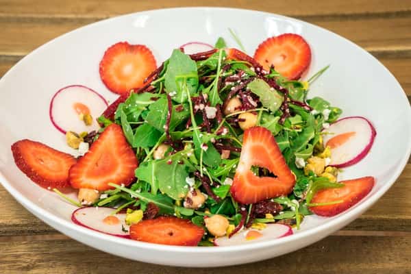 strawberry arugula