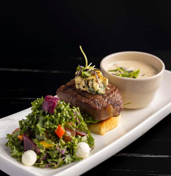 Petite steak plate