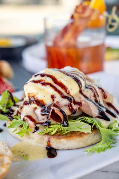 Italian eggs Benedict