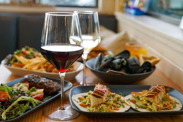 When it’s all about seafood. Welcome to Joe’s a Canadian Seafood house. Mussels, cod, fish tacos and more.
The seafood pasta 🍝 is to die for and the mussels are a great thing to share with the table.
Joe says, any Friday dinner plans?
#seafood #seafoodlove #seafoodlovers #seafoodrestaurant #seafoodtime #MusselsNight #musselsinwhitewinesauce #musselslover #musselslovers #fish #taco #fishtacos🐟🌮 #fishtacos #fishtaco #fishtacos🐟 #fishtacosfordinner #fishtacofriday #fishtacoslover❤️