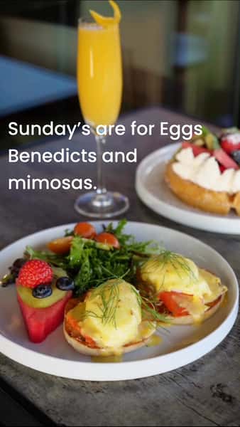 Sundays at Joe’s on the Beach are all about eggs Benedict’s. Fresh made hollandaise and those crispy breakfast potatoes.
A great selection like smoked salmon or a classic ham.
The Benedict is Joe’s favourite breakfast dish. Soft yolks and a great hollandaise make for a great Benny.
Joe says cut that egg and watch the yolk run out. Yummy.
#sunshinecoastbrunch #secheltbc #beachvibe #davisbay #eggsbenedict #EggsBenedictLove