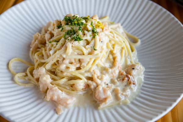 WHITE BOLOGNESE