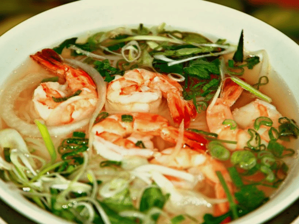 VP8. Shrimp Noodle Soup | Pho Tom