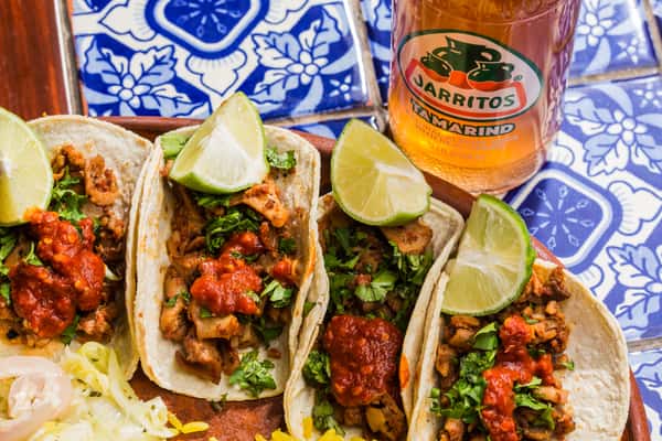 tacos with drinks