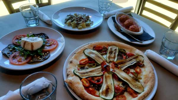 Patio Dinning