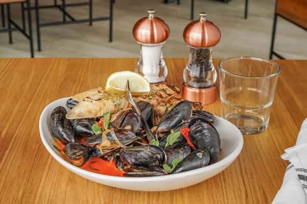 Steamed Mussels