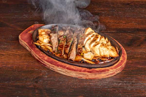 Trio Fajitas