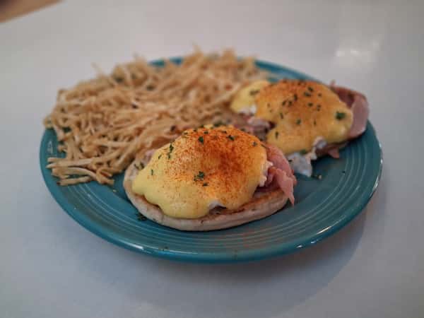 Eggs and hash brown