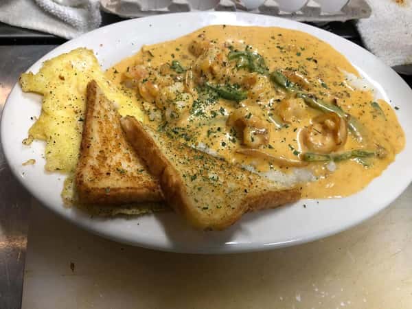 shrimp and grits with toast