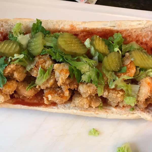 fried shrimp po' boy sandwich