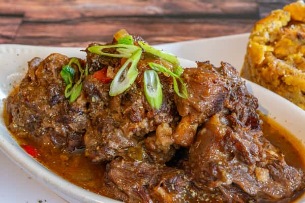 Mofongo-Rabo Guisado