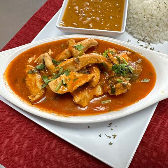 Filetitos De Pollo/Salsa Criolla