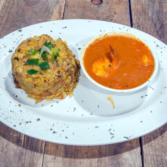 Mofongo-Camarones Salsa Roja