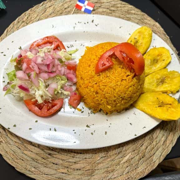 Arroz con Pollo